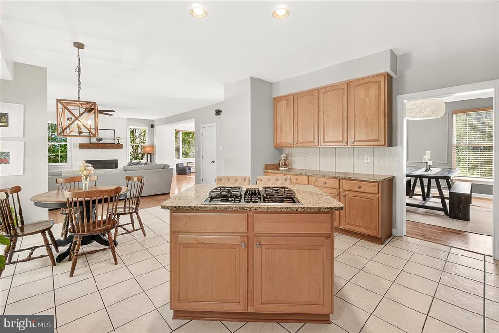 3069 LINDSEY COURT