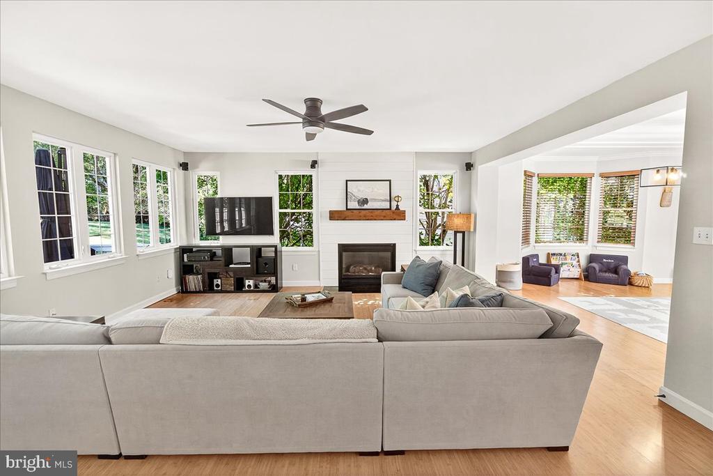3069 LINDSEY COURT