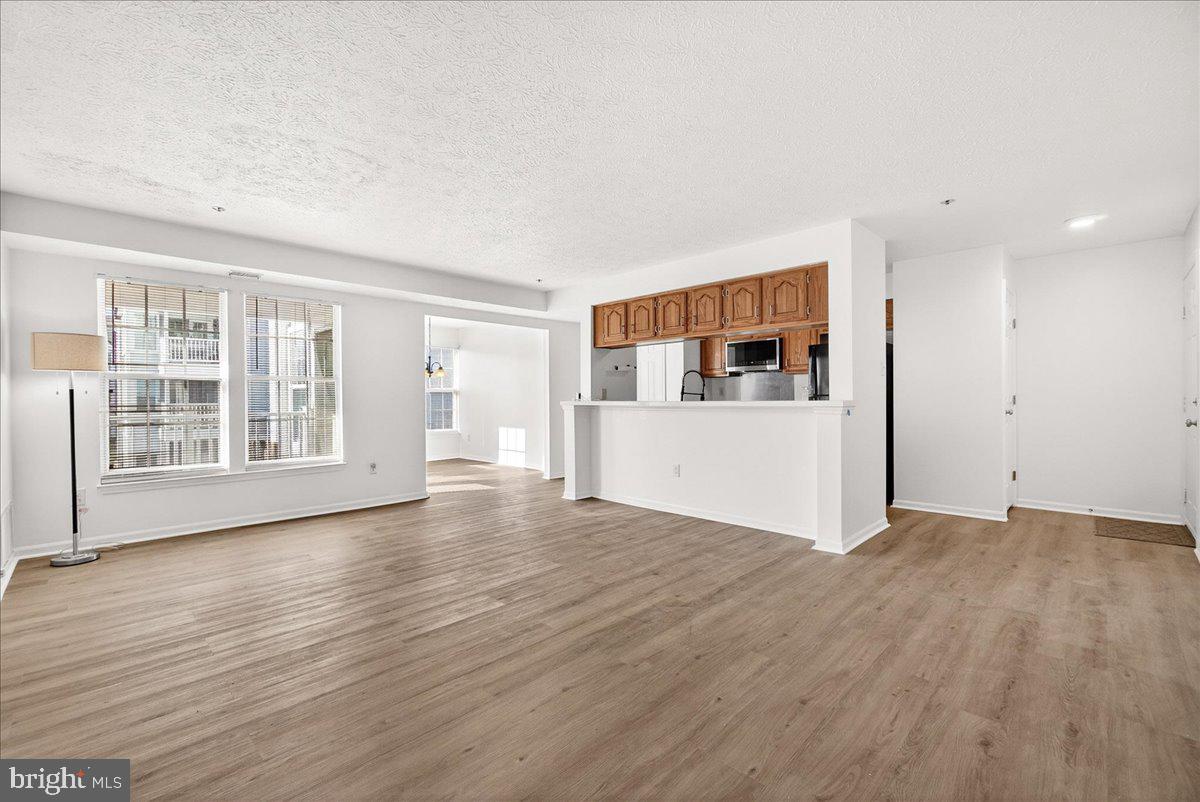 615 HIMES AVENUE 106