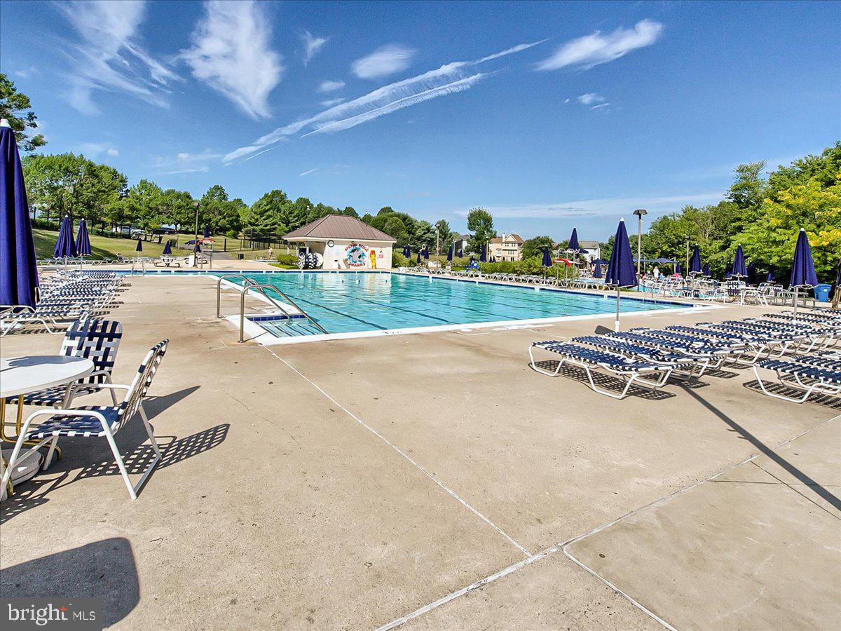 6240 GLEN VALLEY TERRACE 5M