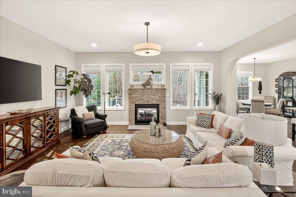 5487 TALLYN RIDGE DRIVE