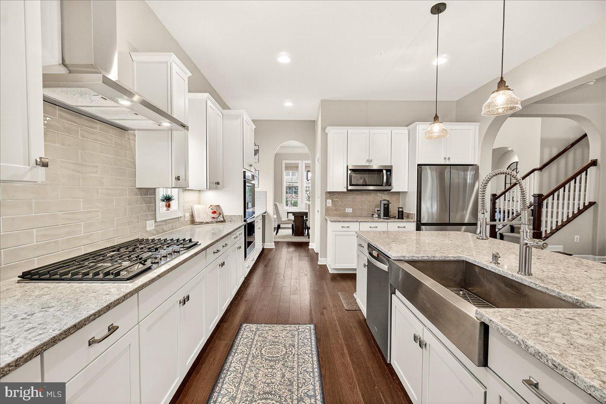 5487 TALLYN RIDGE DRIVE