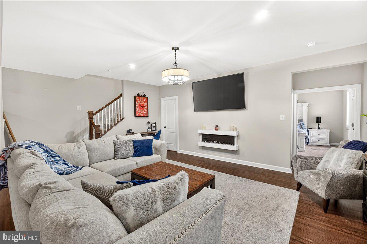 5487 TALLYN RIDGE DRIVE