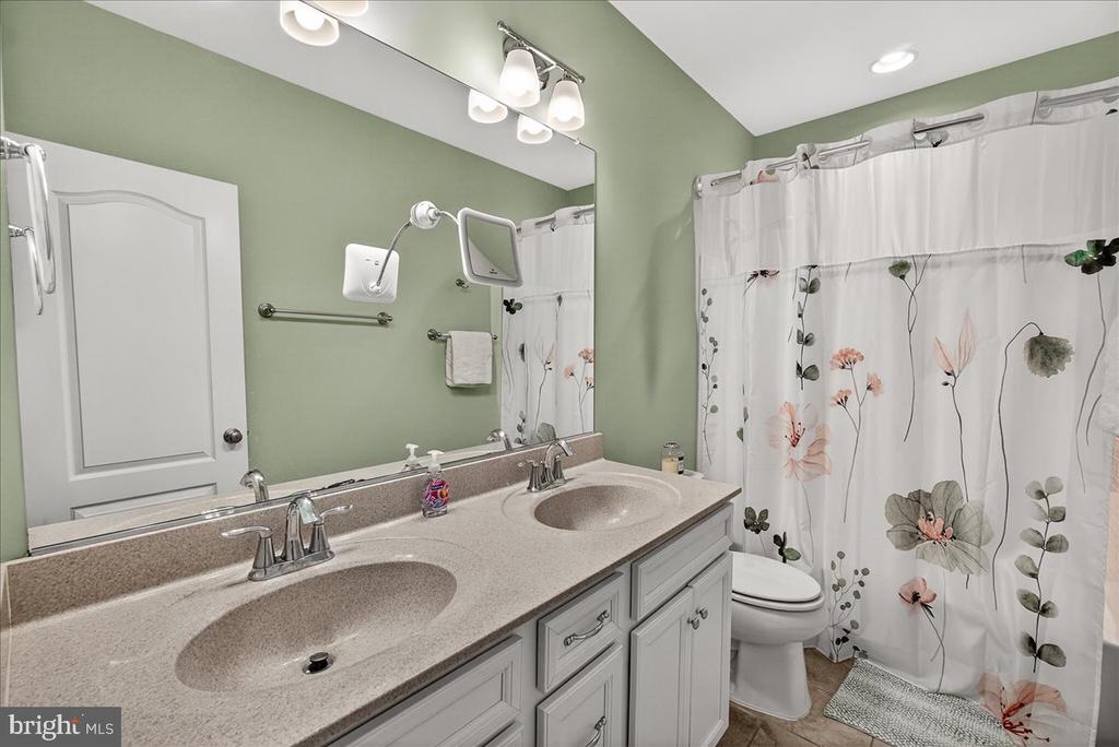 5487 TALLYN RIDGE DRIVE