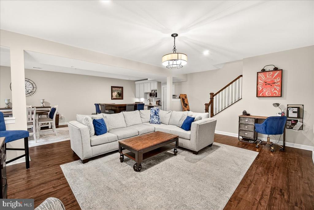 5487 TALLYN RIDGE DRIVE