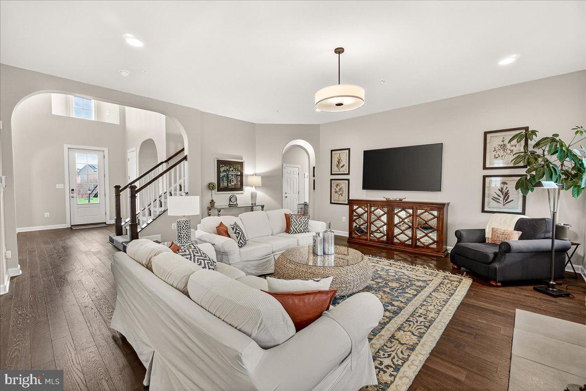 5487 TALLYN RIDGE DRIVE