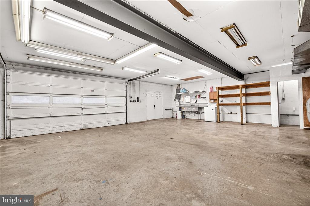 2702 CANADA HILL ROAD