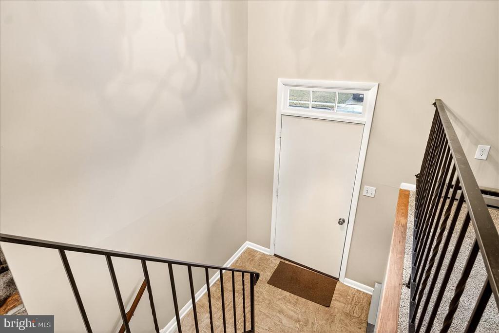 423 BANKSIA DRIVE
