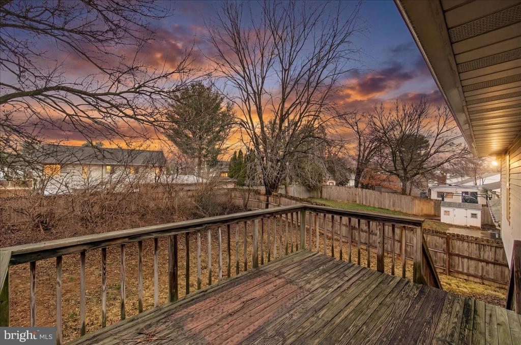 423 BANKSIA DRIVE