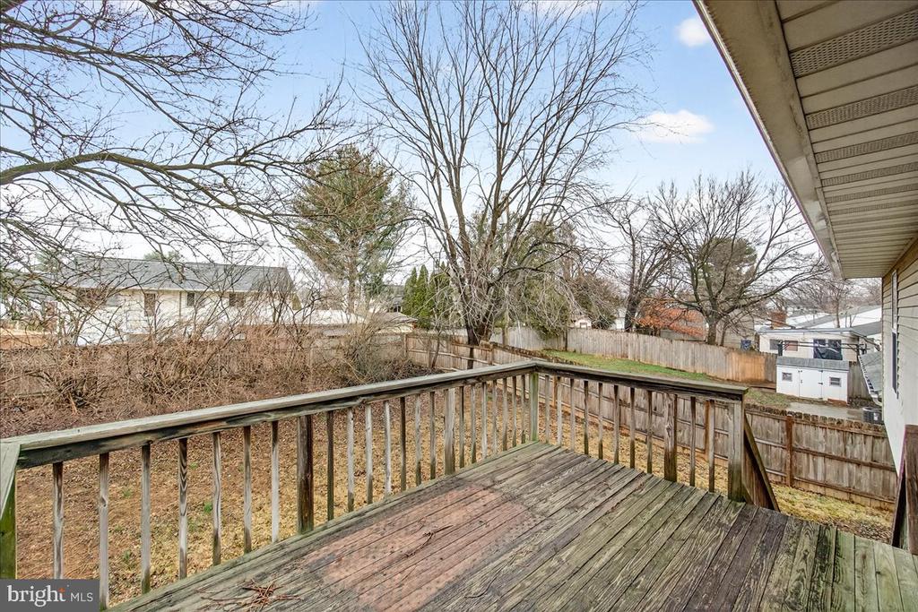 423 BANKSIA DRIVE