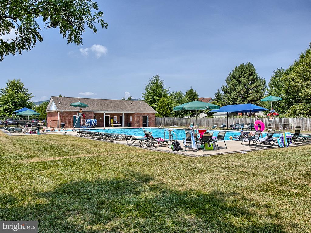 2219 WALLER HOUSE COURT