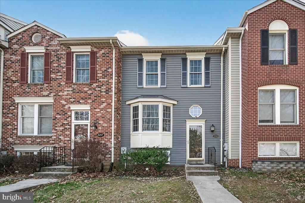 2219 WALLER HOUSE COURT