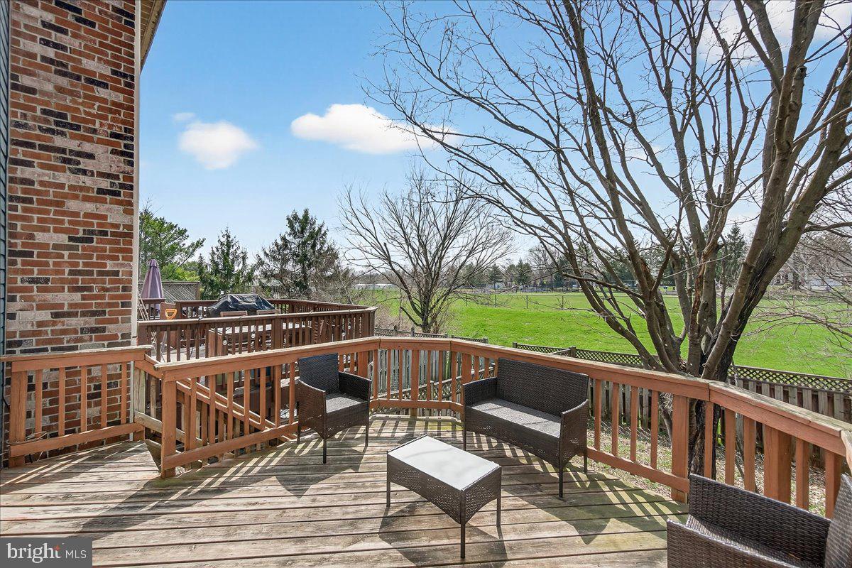 2219 WALLER HOUSE COURT