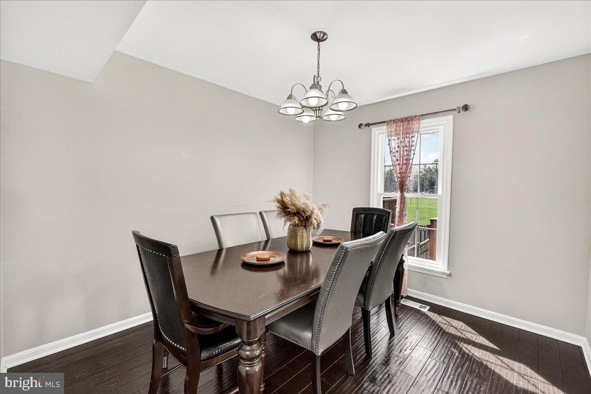 2219 WALLER HOUSE COURT