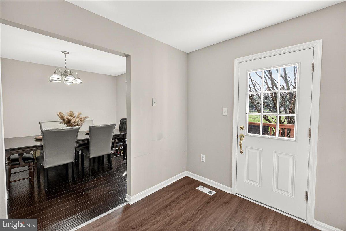 2219 WALLER HOUSE COURT