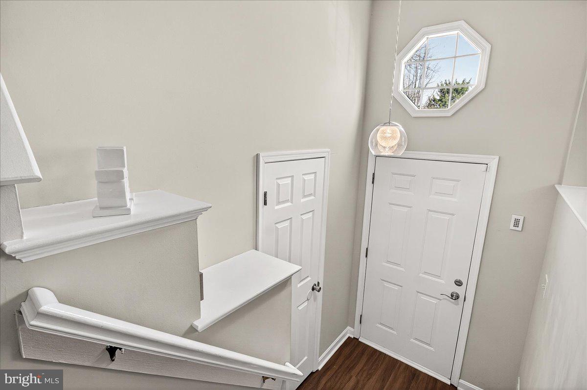 2219 WALLER HOUSE COURT