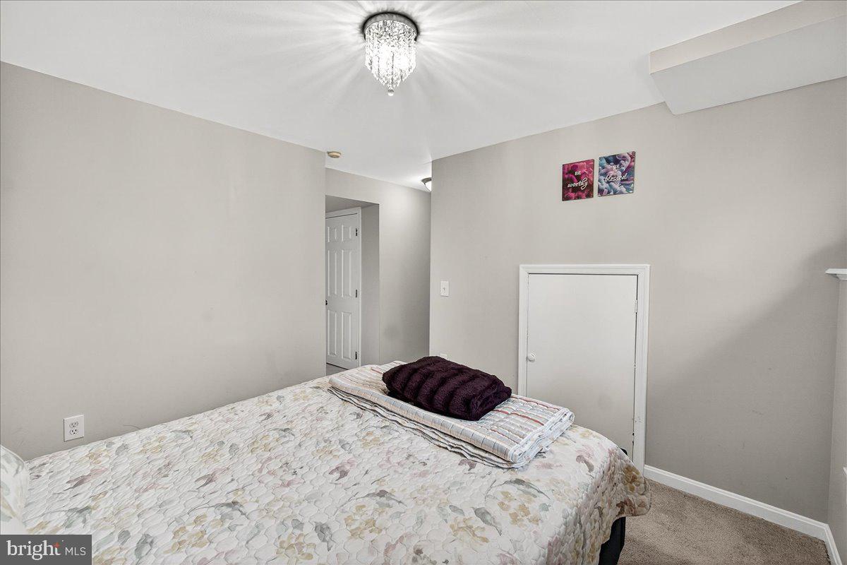 2219 WALLER HOUSE COURT