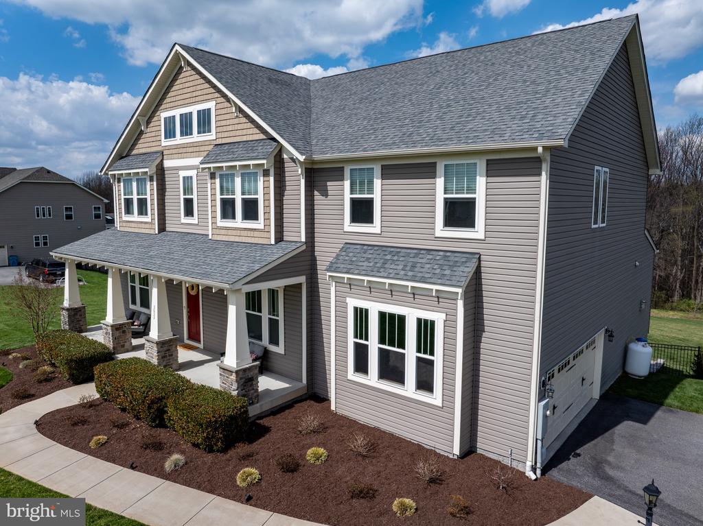 3633 MOLINE COURT