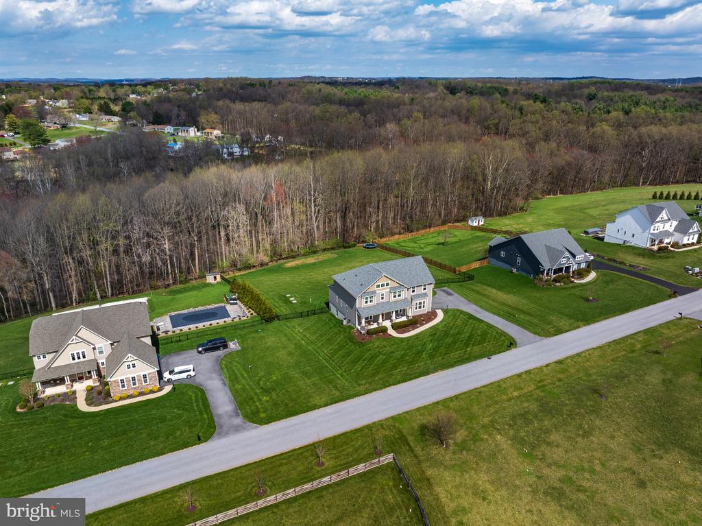 3633 MOLINE COURT