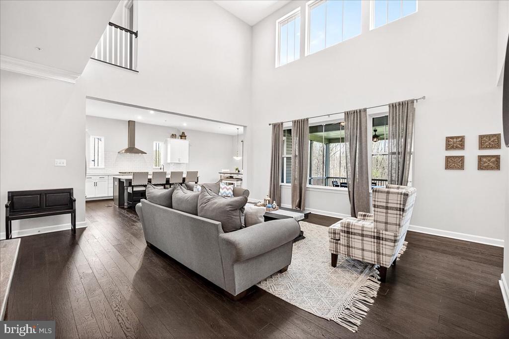 3633 MOLINE COURT