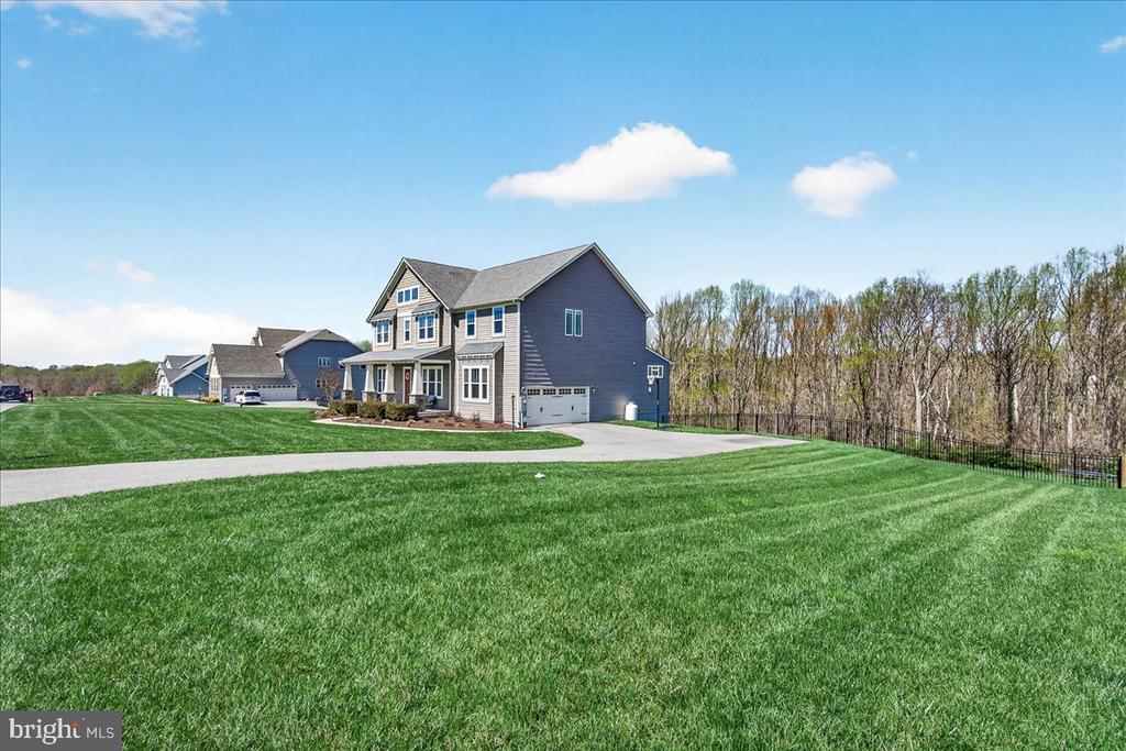 3633 MOLINE COURT