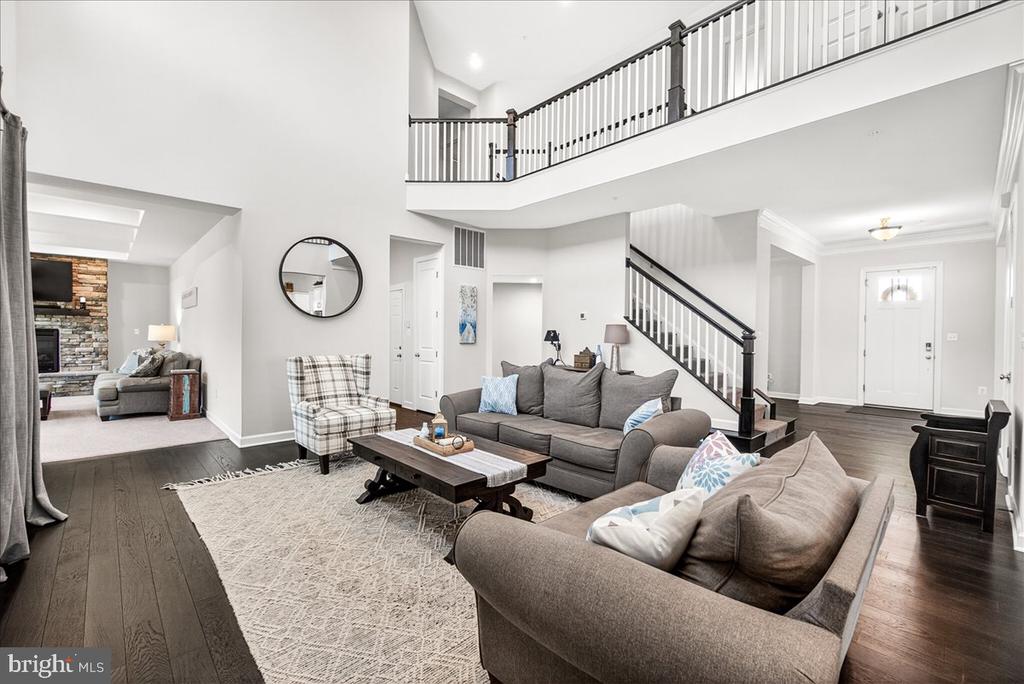 3633 MOLINE COURT