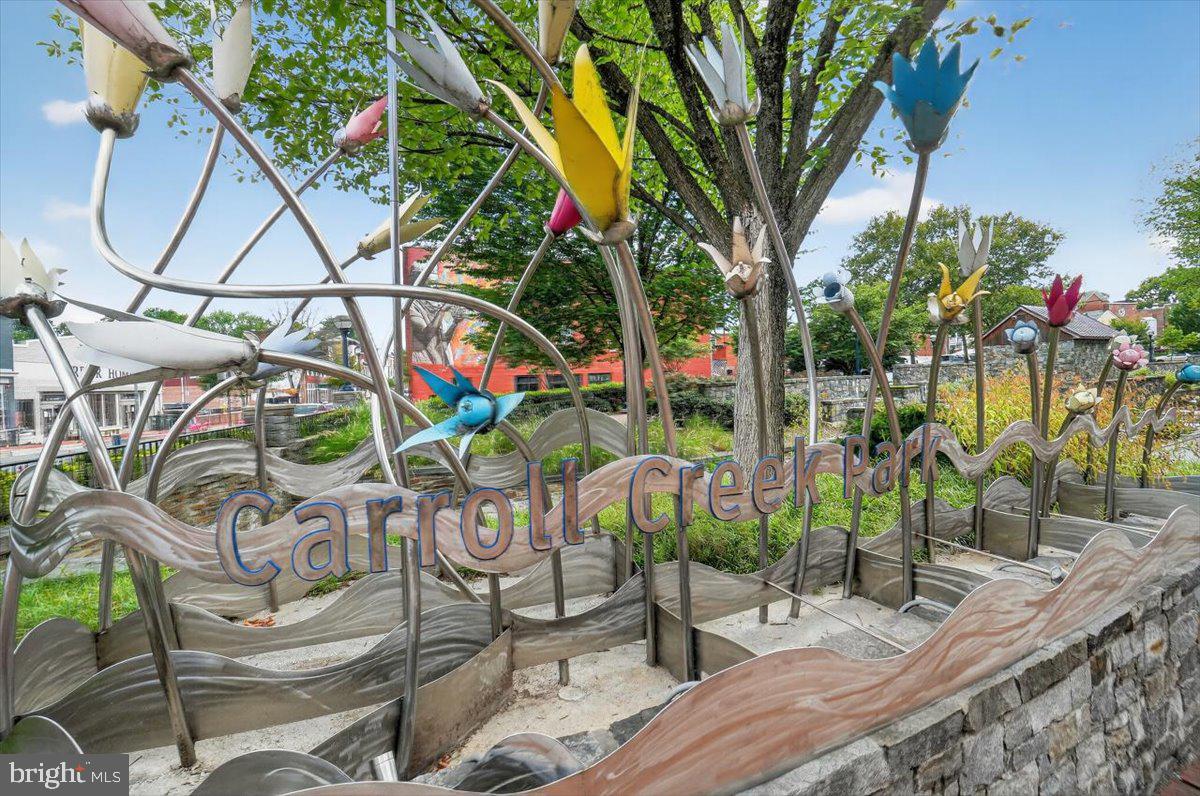 1094 HOLDEN ROAD