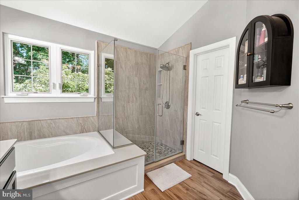 3073 LINDSEY COURT