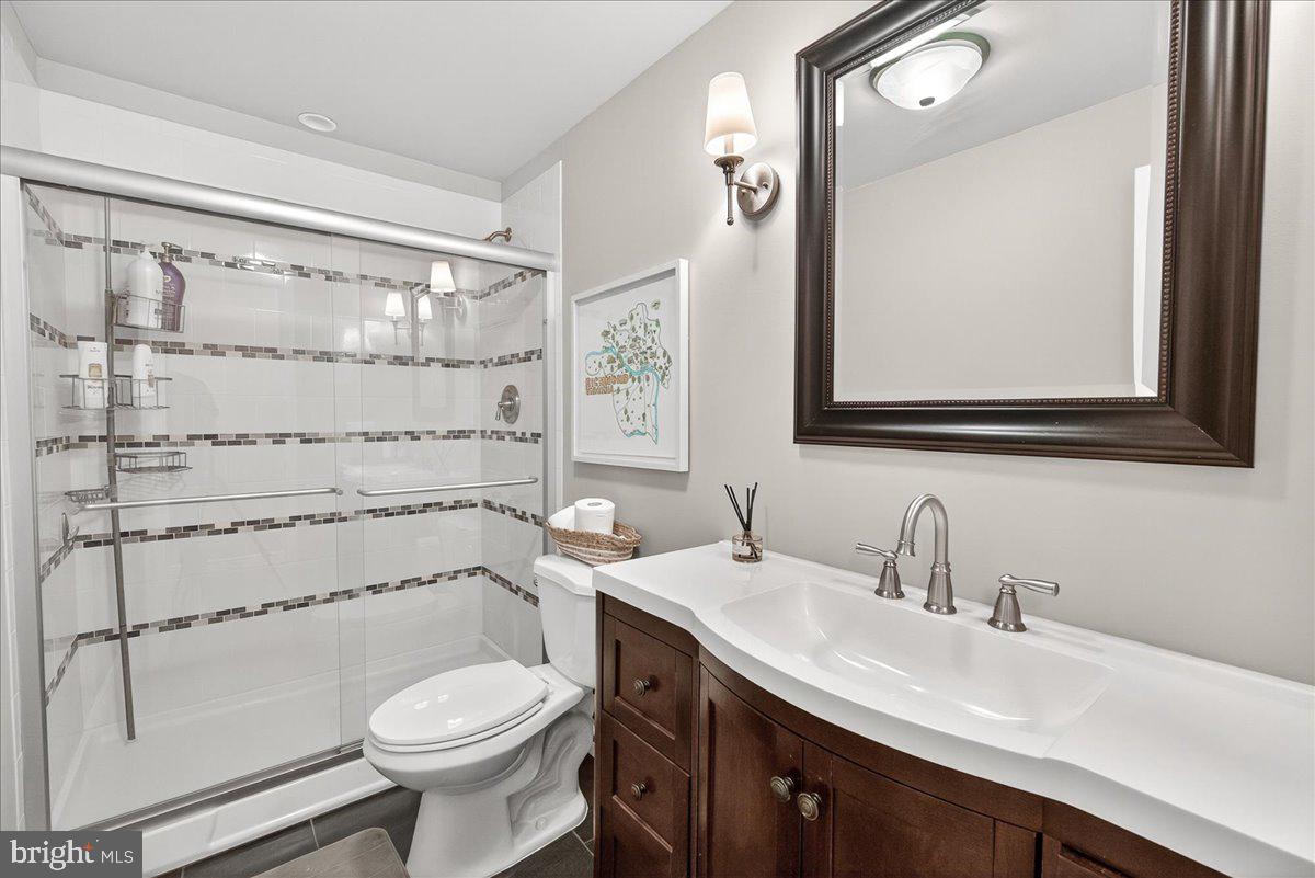 3073 LINDSEY COURT
