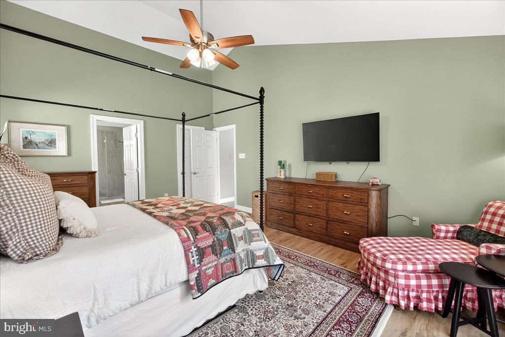 3073 LINDSEY COURT