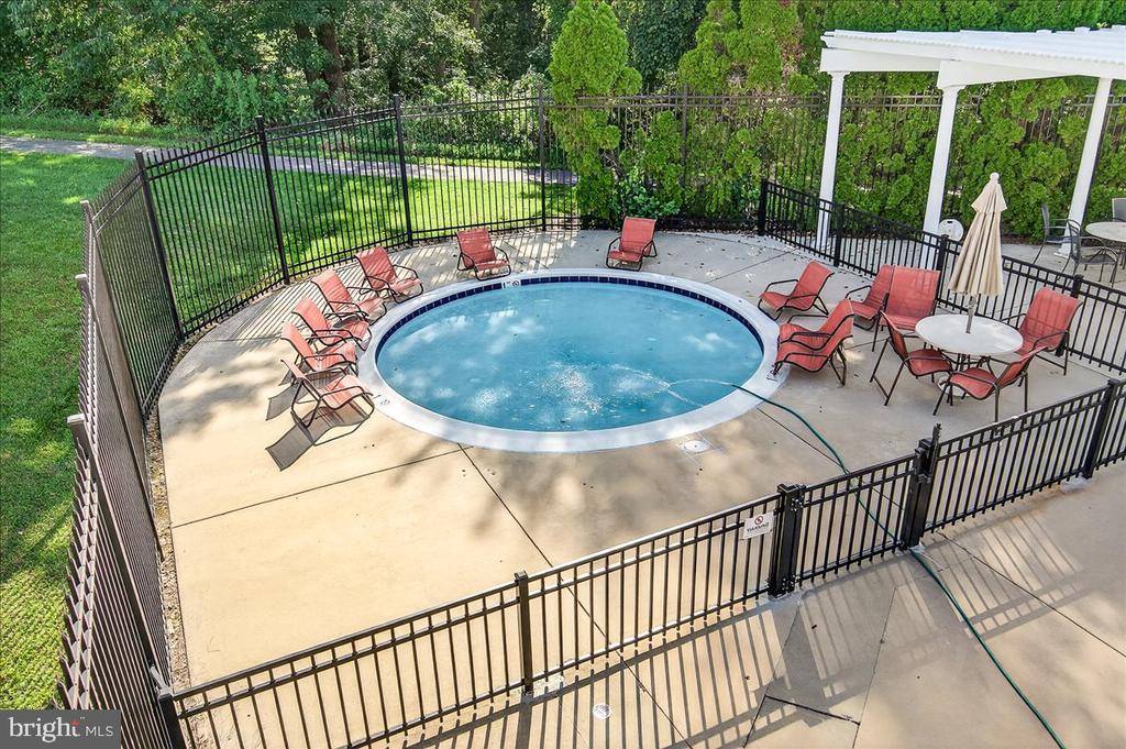 3073 LINDSEY COURT