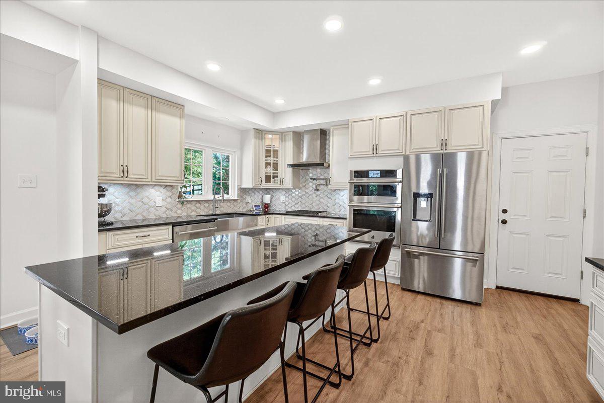 3073 LINDSEY COURT