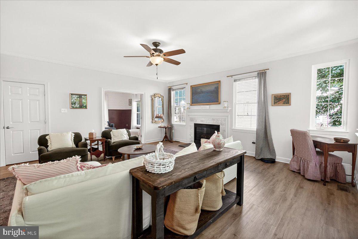 3073 LINDSEY COURT
