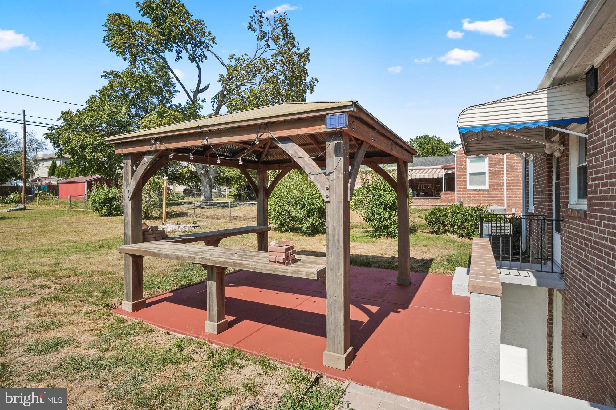 607 GRANT PLACE
