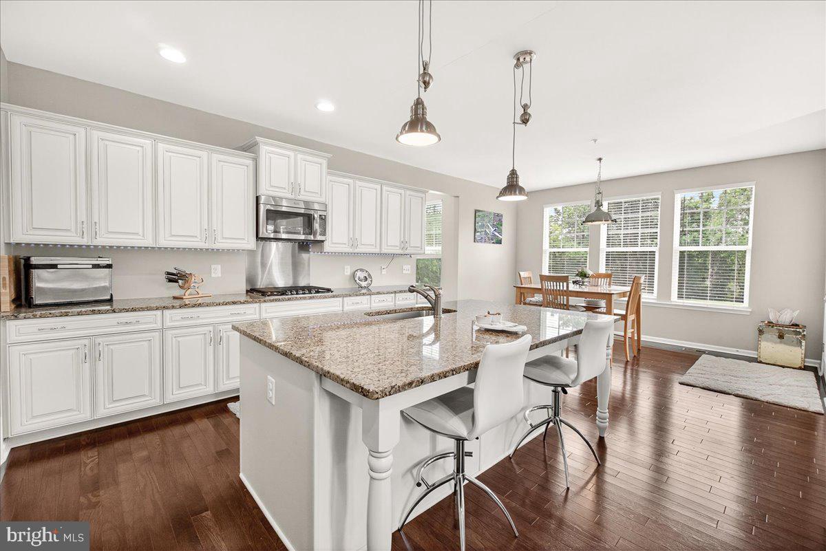 3614 MOLINE COURT