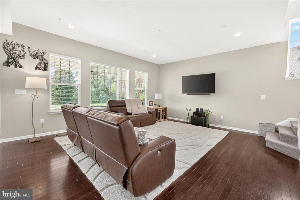 3614 MOLINE COURT