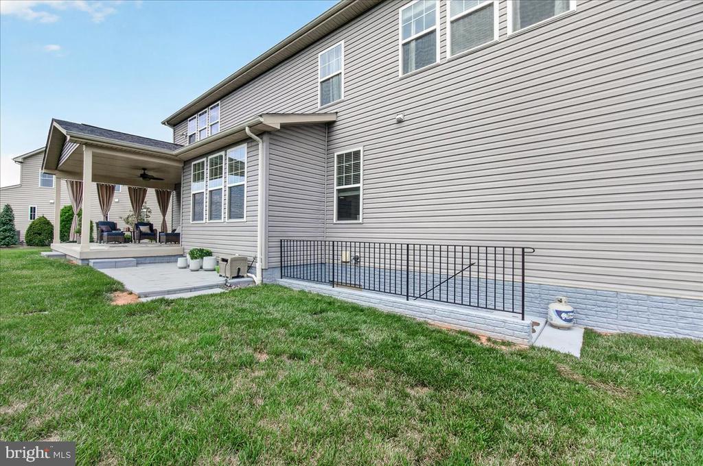 3614 MOLINE COURT