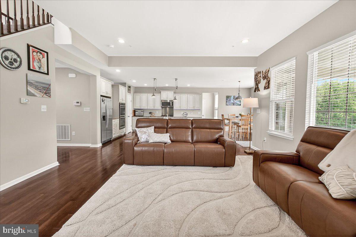 3614 MOLINE COURT