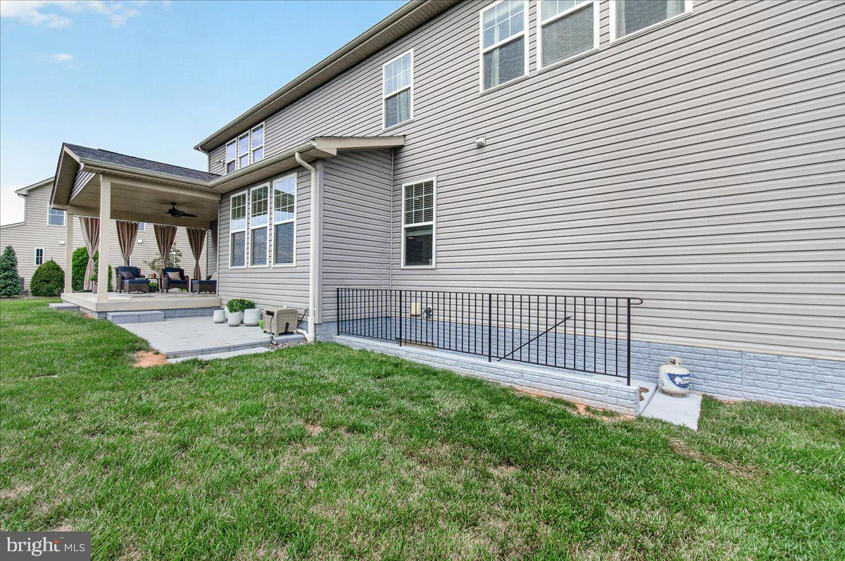 3614 MOLINE COURT
