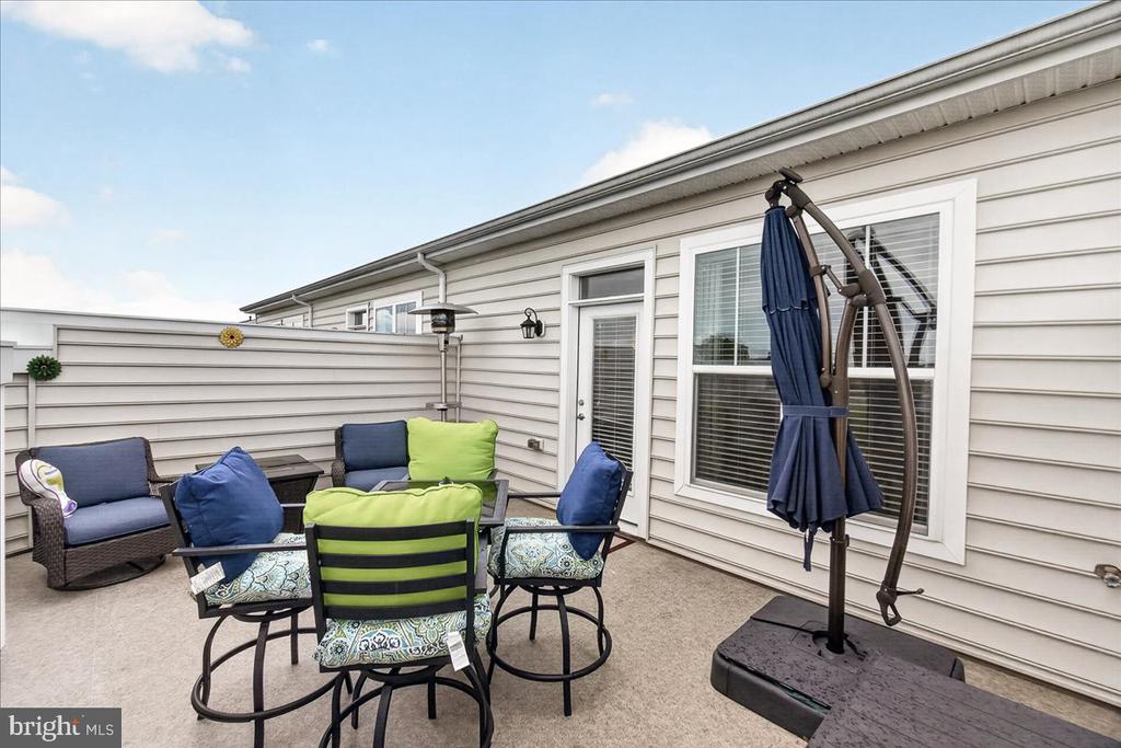 1094 HOLDEN ROAD