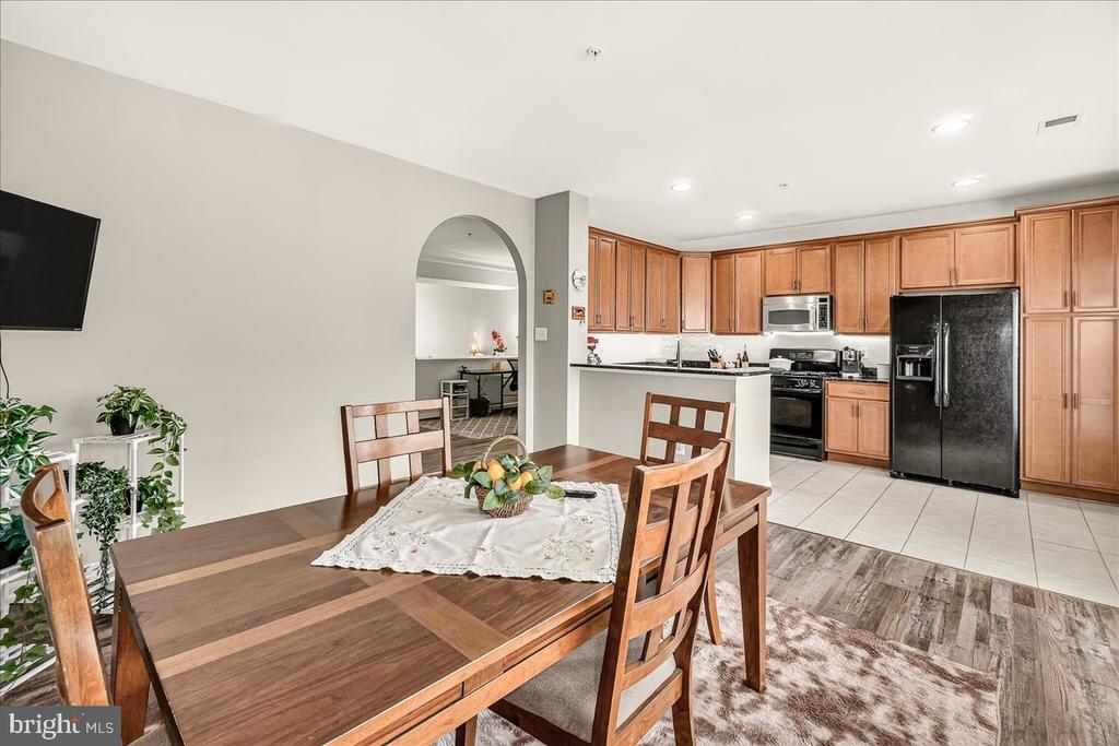 1794 POOLSIDE WAY Unit: 24-B