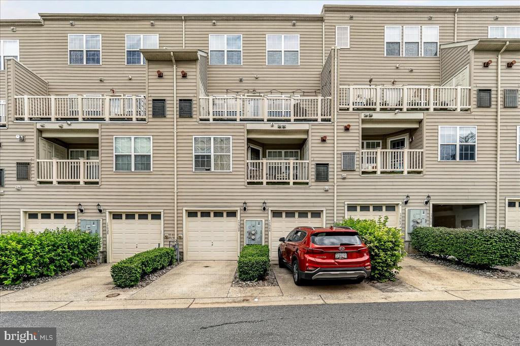 1794 POOLSIDE WAY Unit: 24-B