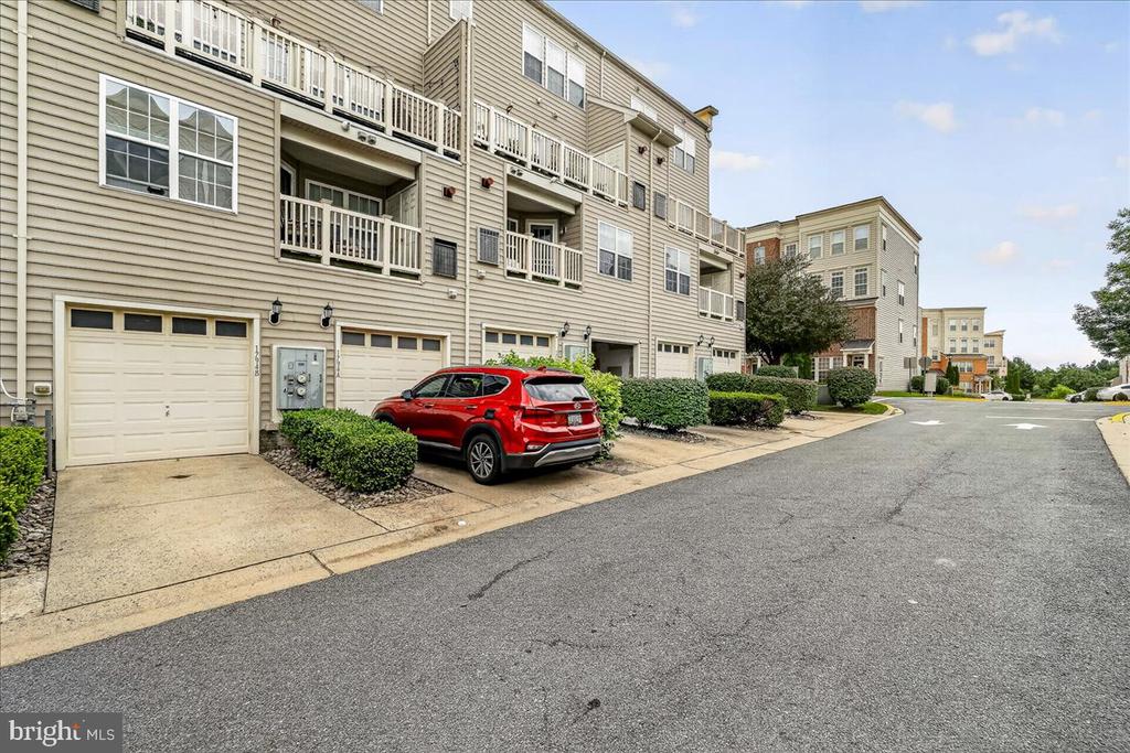 1794 POOLSIDE WAY Unit: 24-B