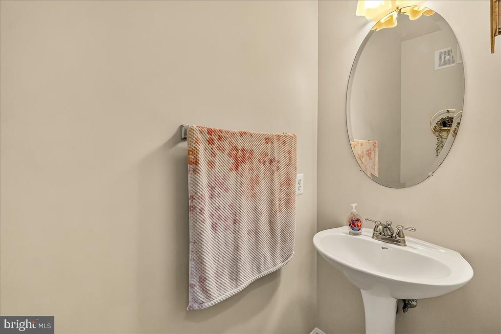 1794 POOLSIDE WAY Unit: 24-B