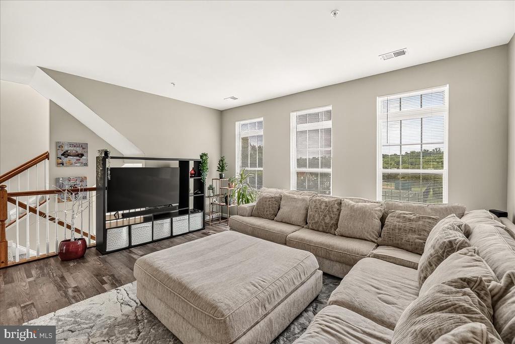 1794 POOLSIDE WAY Unit: 24-B