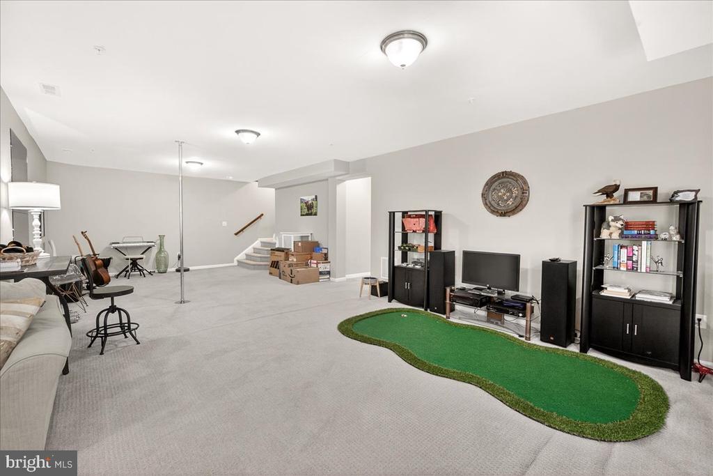 3614 MOLINE COURT