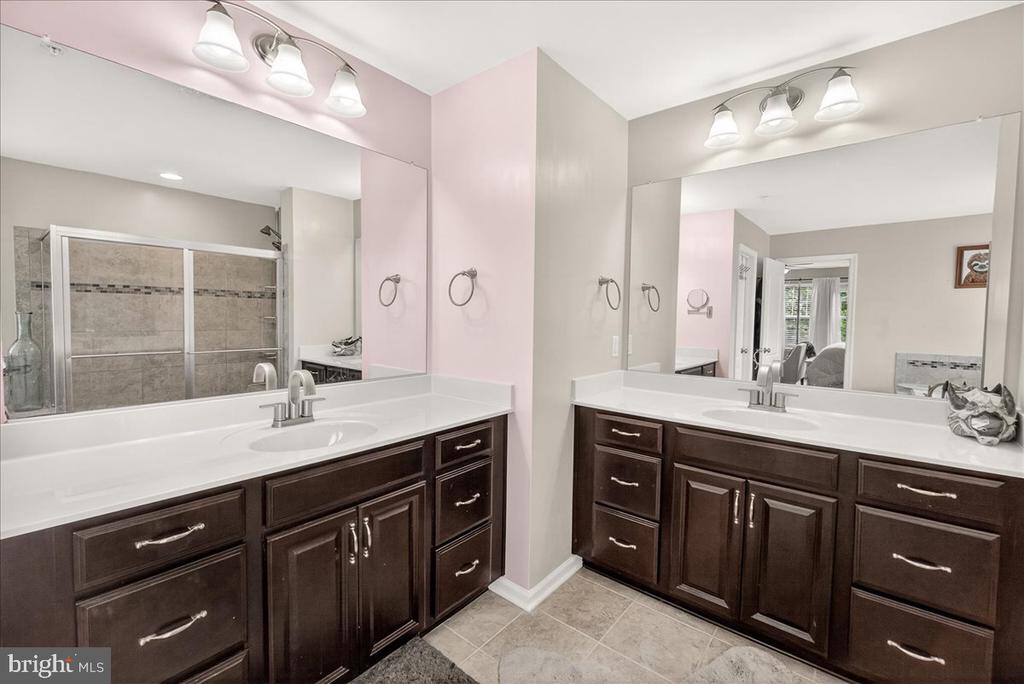 3614 MOLINE COURT