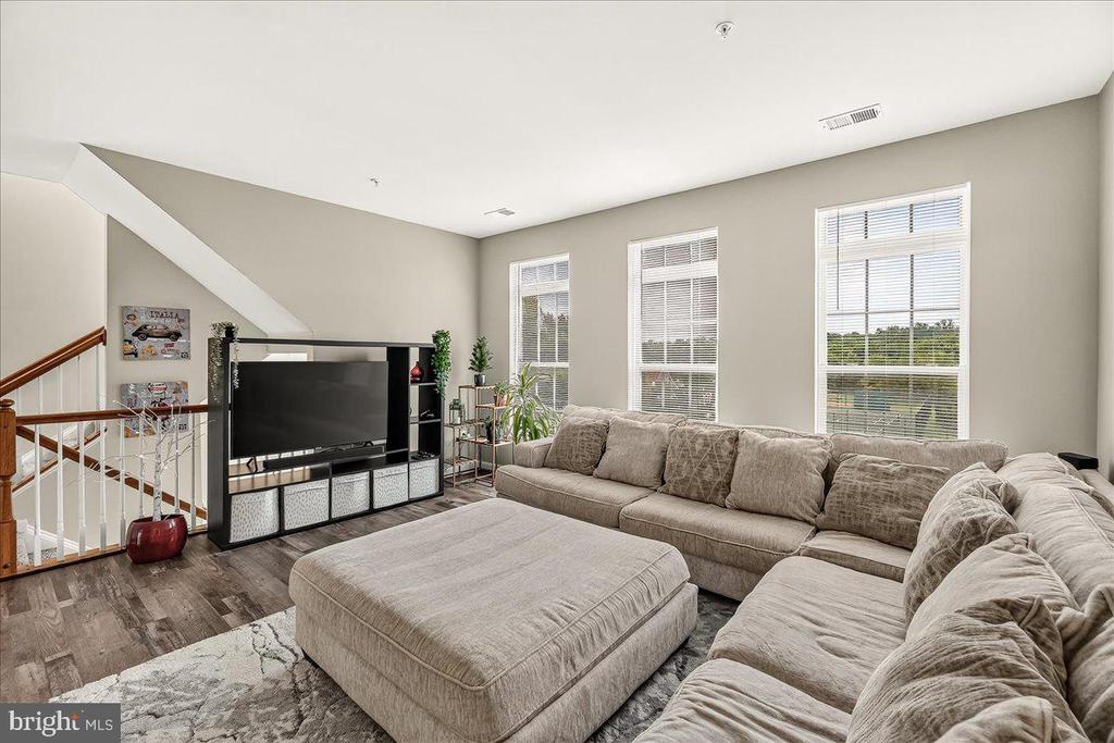 1794 POOLSIDE WAY Unit: 24-B