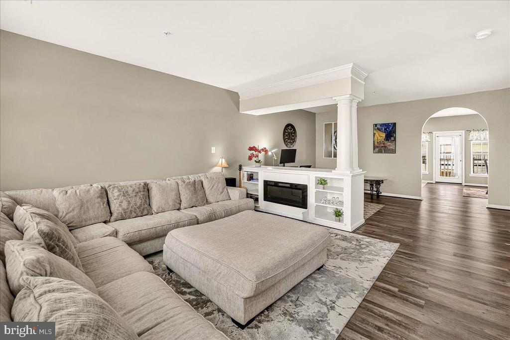 1794 POOLSIDE WAY Unit: 24-B