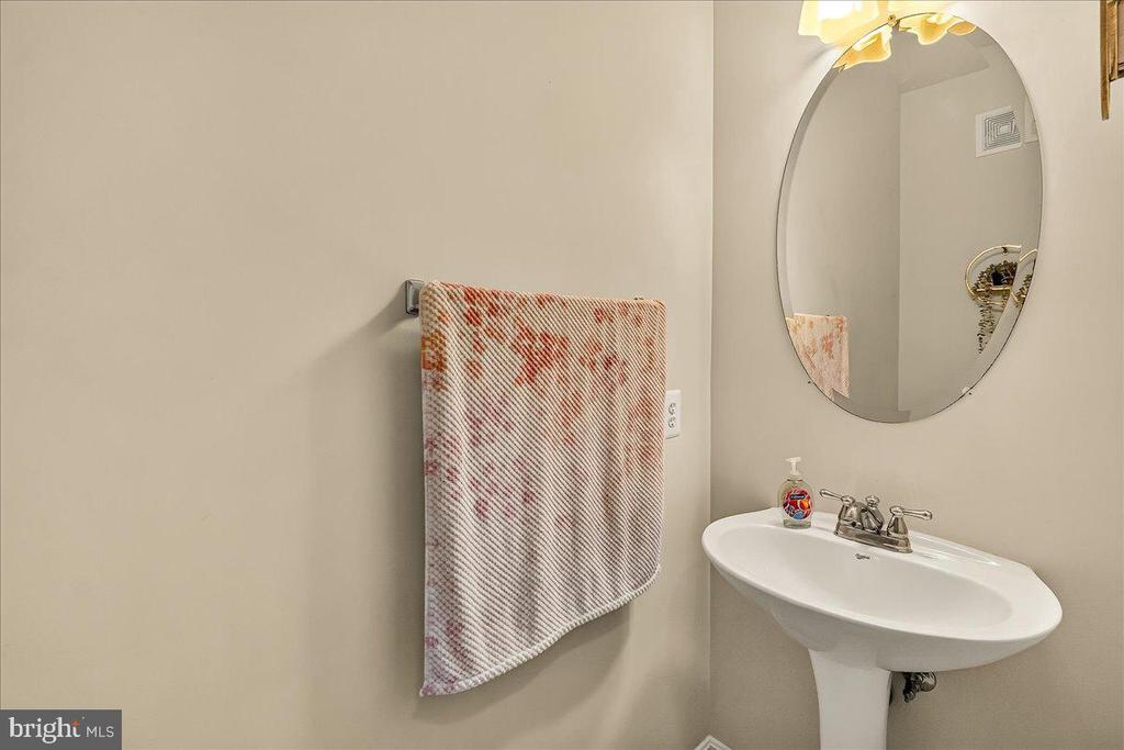 1794 POOLSIDE WAY Unit: 24-B